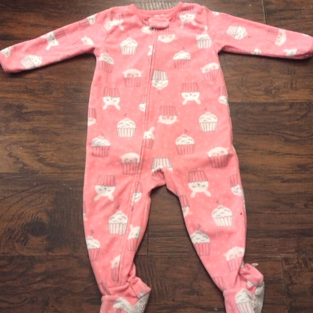 Baby Girls Just one you by Carter's one piece pajamas size 18M